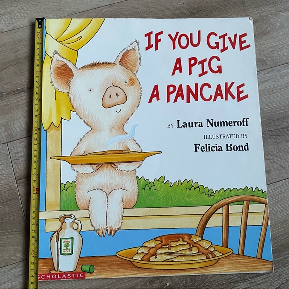 Vintage If you give a pig a pancake big book 17” by Laura Numeroff Scholastic - Picture 3 of 12